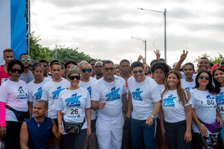 FUCIMDRES celebra con éxito la primera edición de su carrera 7K para periodistas y comunicadores